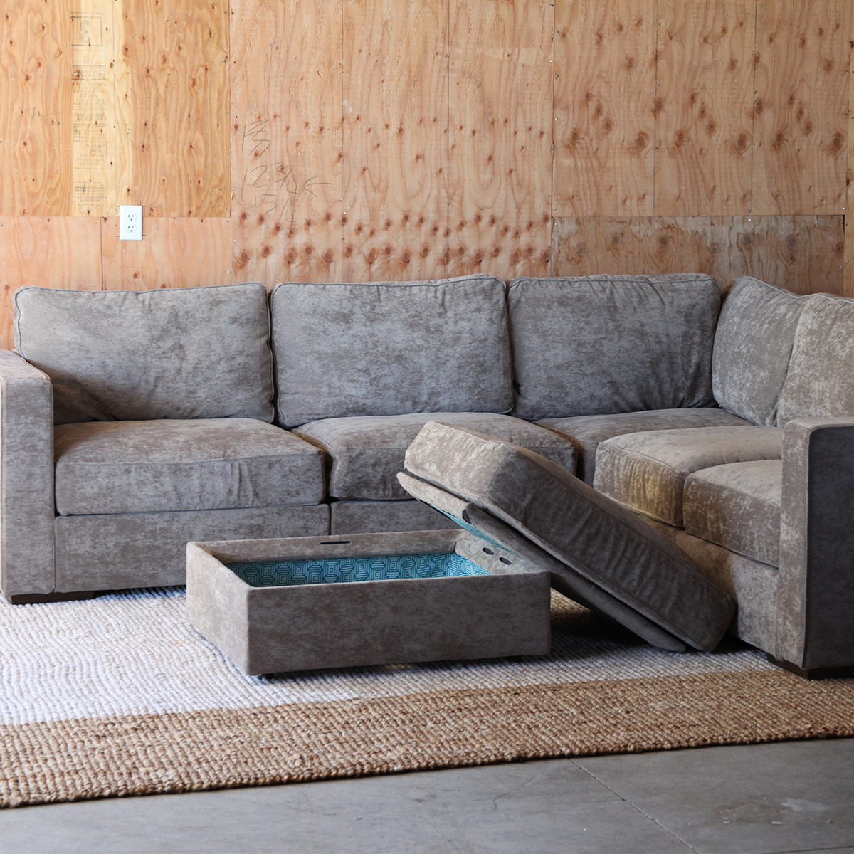 All Sectionals & Sofas